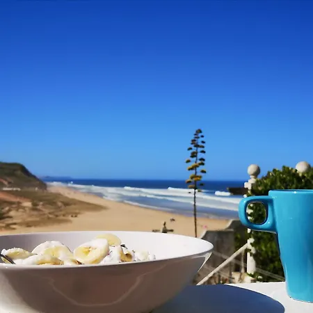 Neptune House بيت ضيافة لورينها