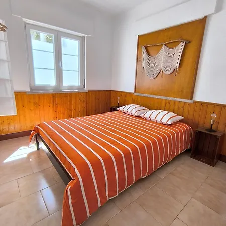 Neptune House بيت ضيافة